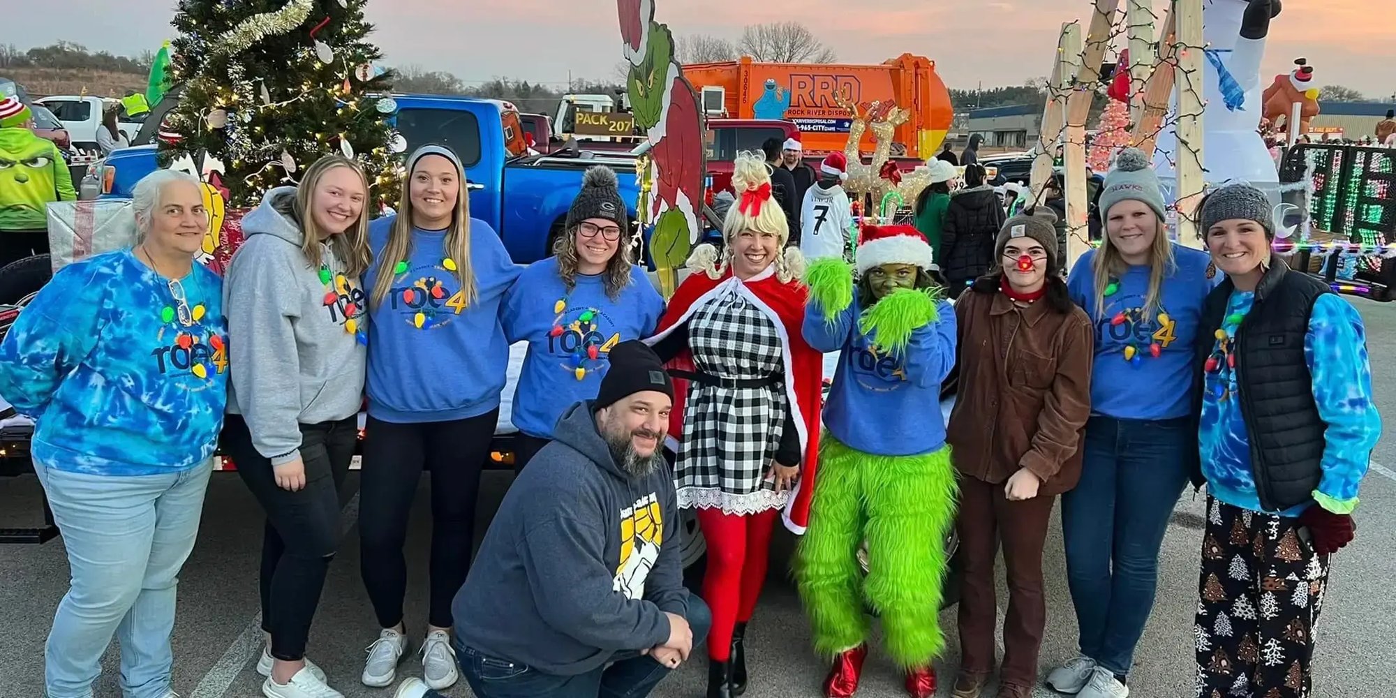 ROE4 employees celebrating the holidays